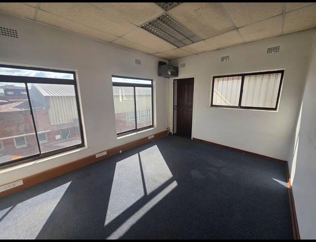 360M² OFFICE TO LET IN ALRODE